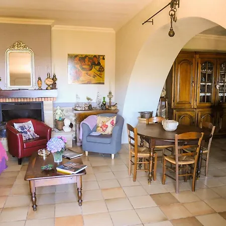 A Casa Di Paulina * Casta